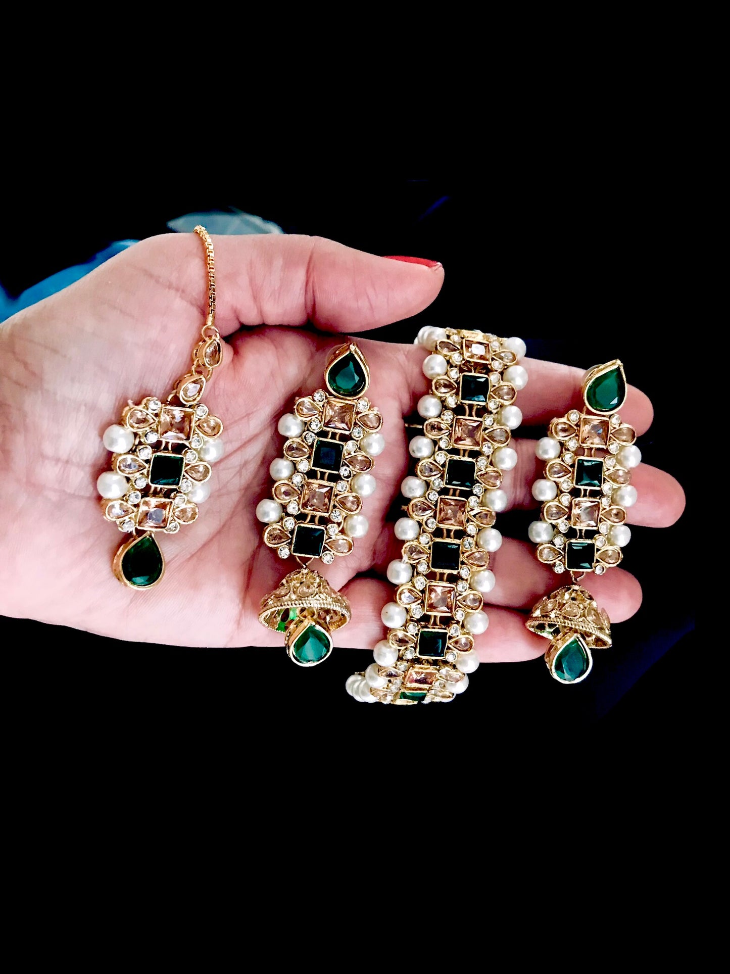 Trendy Choker Wedding Set