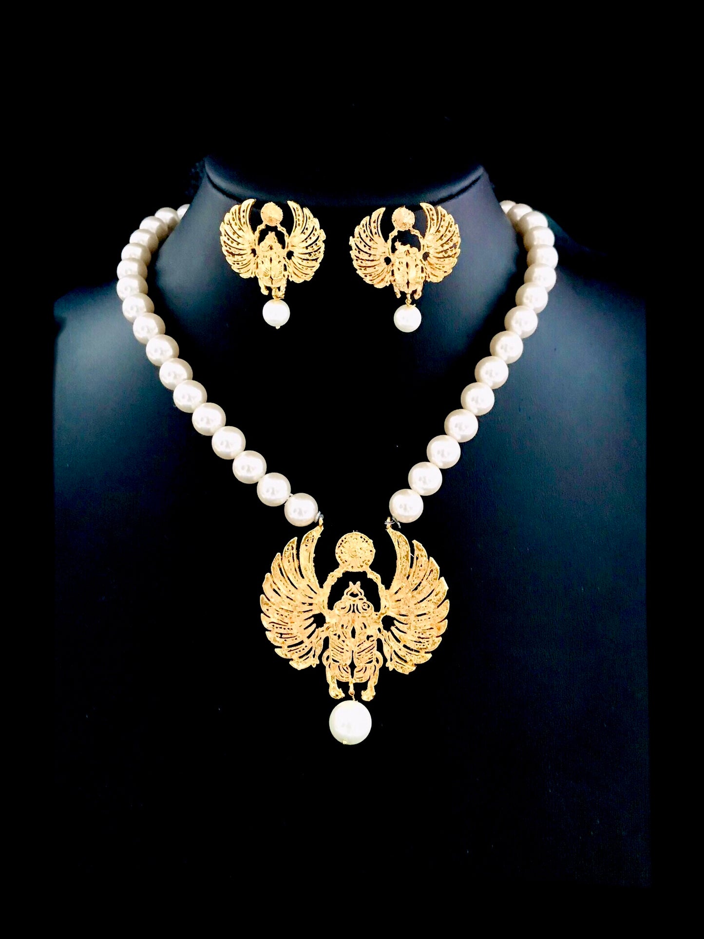 Scarab Pearl Parure