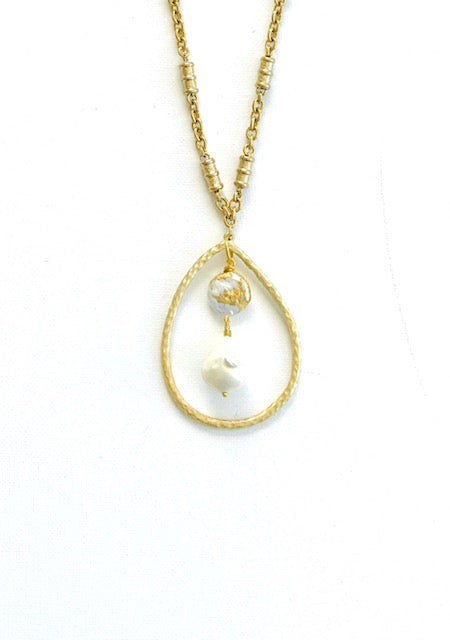 Cylinder Chain Pearl Pendant