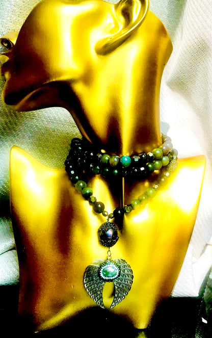 Abalonia Necklace