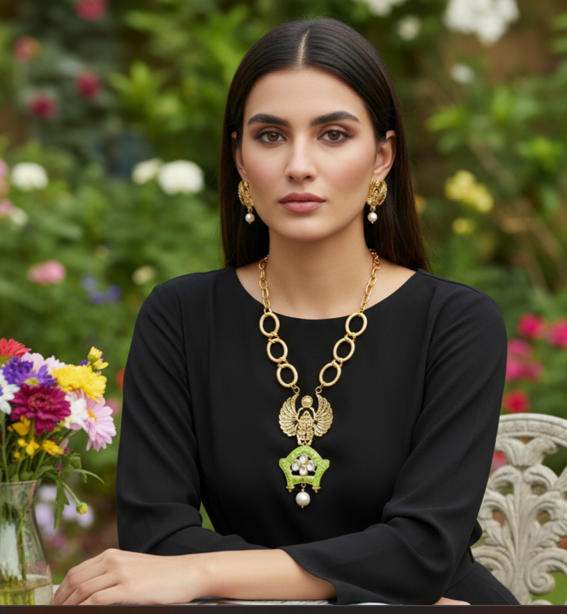 Scarab Fusion Parure