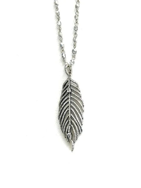 Retro Leaf Pendant